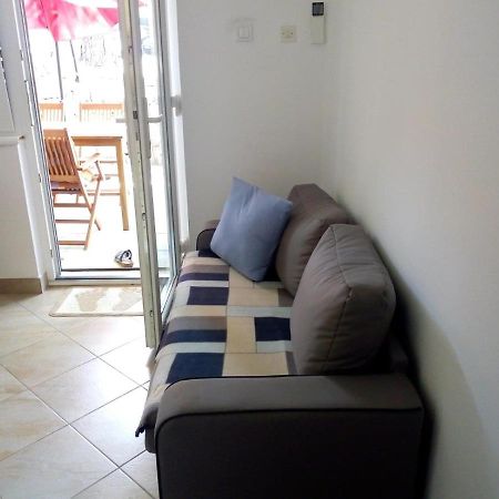 Apartman Leo Necujam Luaran gambar
